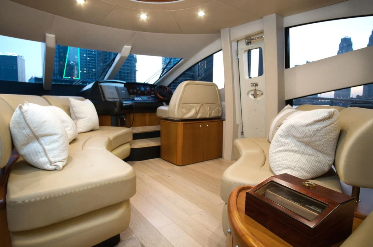 MANHATTAN 60 - Image 9