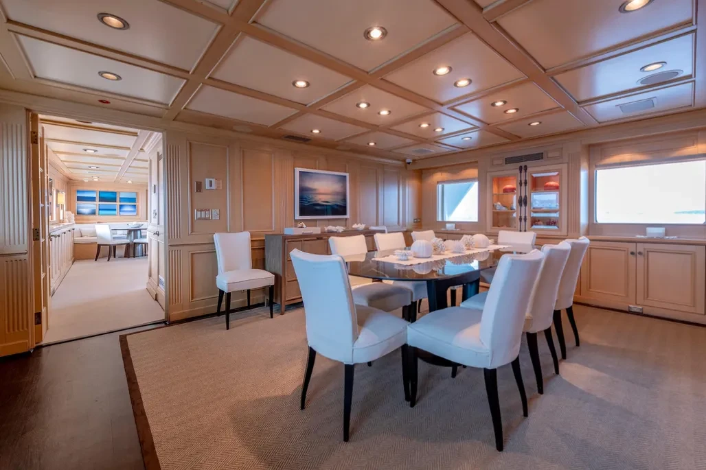 61 EXPLORER - Image 16