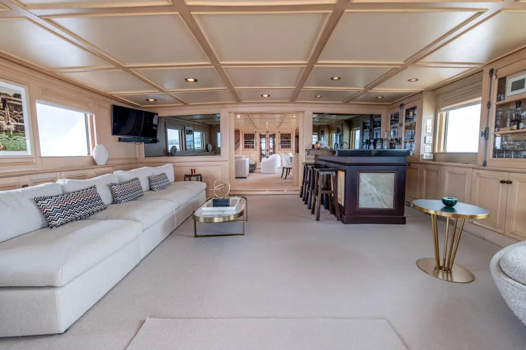 61 EXPLORER - Image 11