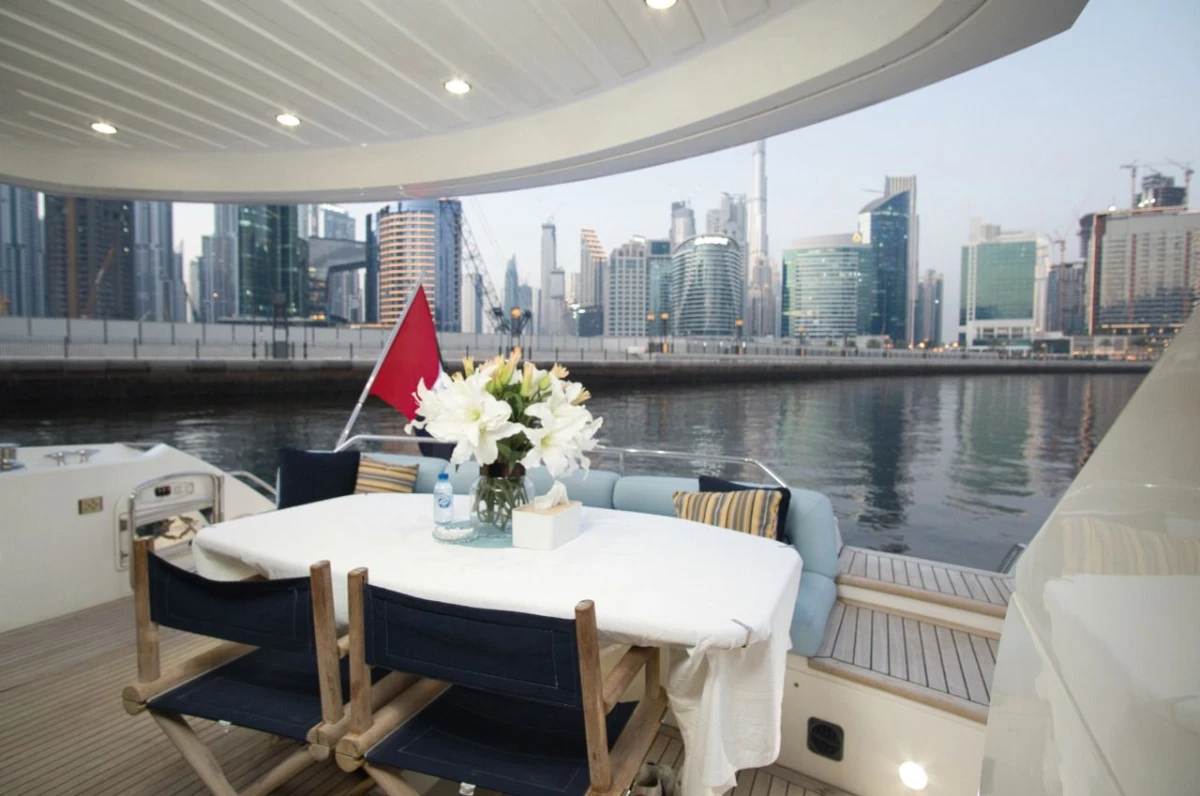 MANHATTAN 60 - Image 4