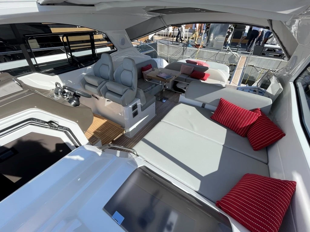 ATLANTIS 45 - Image 8