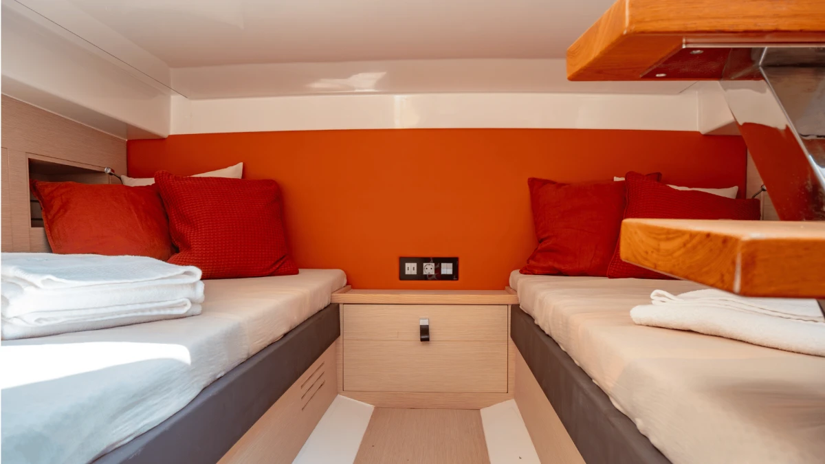 T40 INBAORD - Image 14