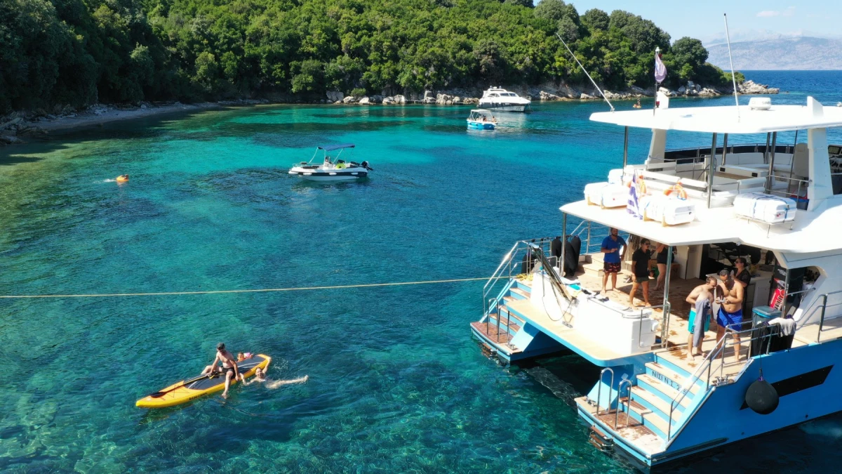 CATAMARAN GTX55 - Image 6