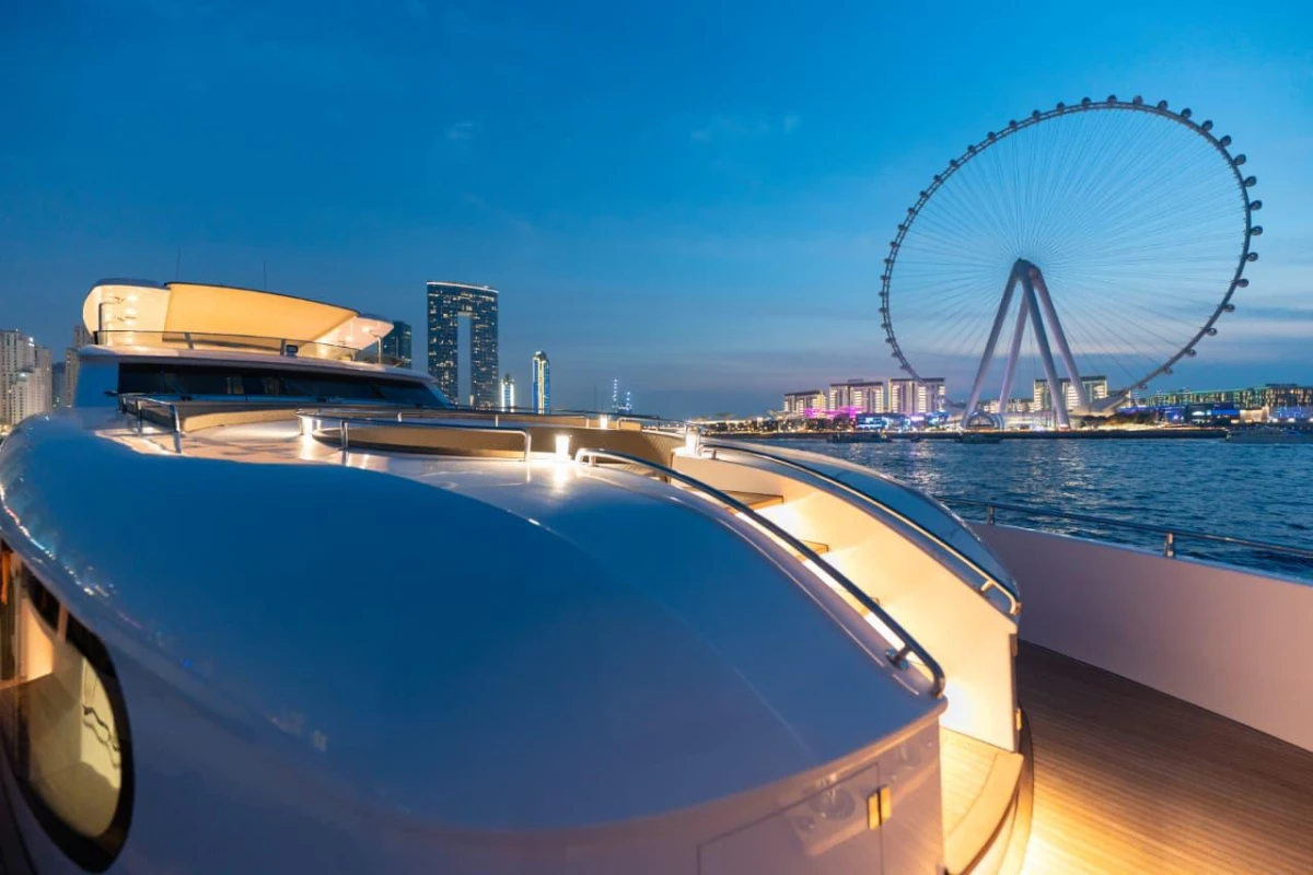 100 - LUXURY SUPER YACHT - Image 1