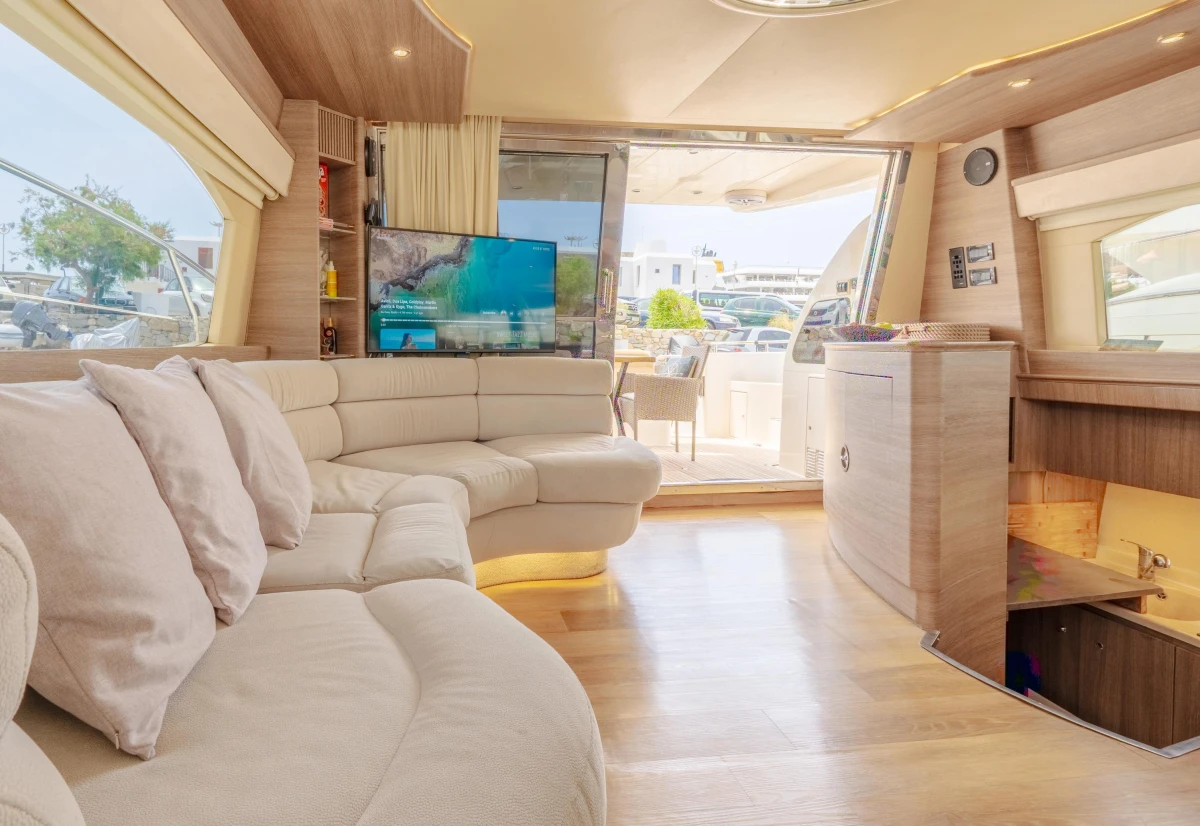 58 FLYBRIDGE - Image 14