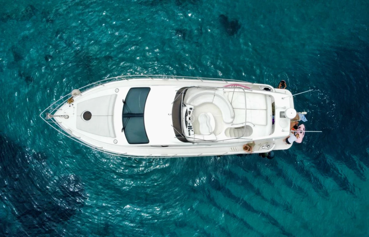 43 FLYBRIDGE - Image 2