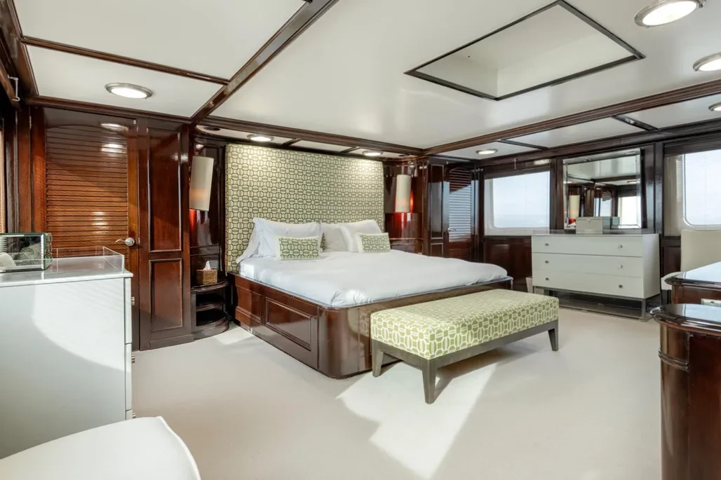 61 EXPLORER - Image 17