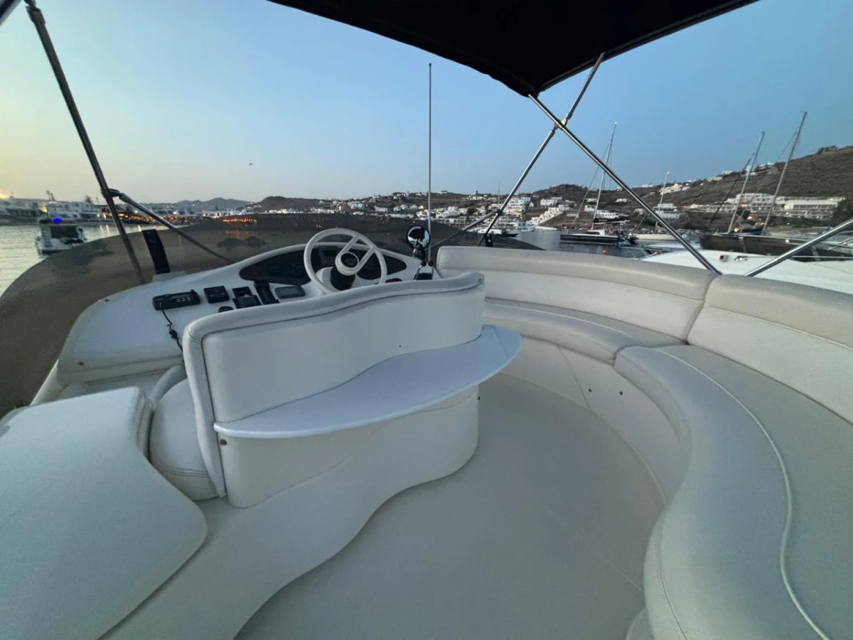 43 FLYBRIDGE - Image 8