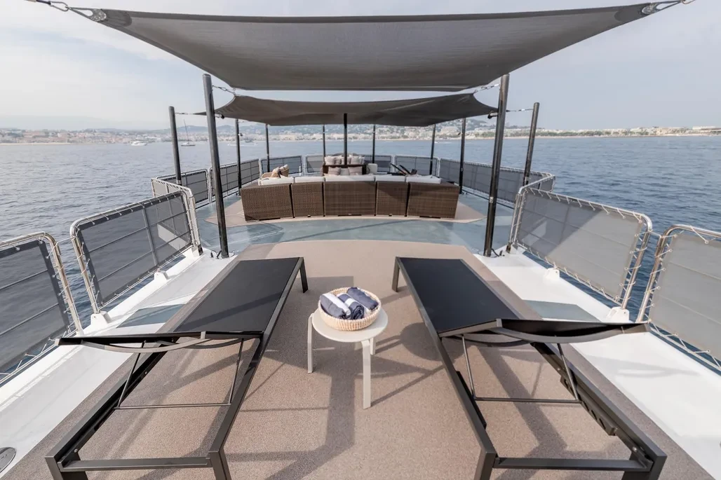 61 EXPLORER - Image 3